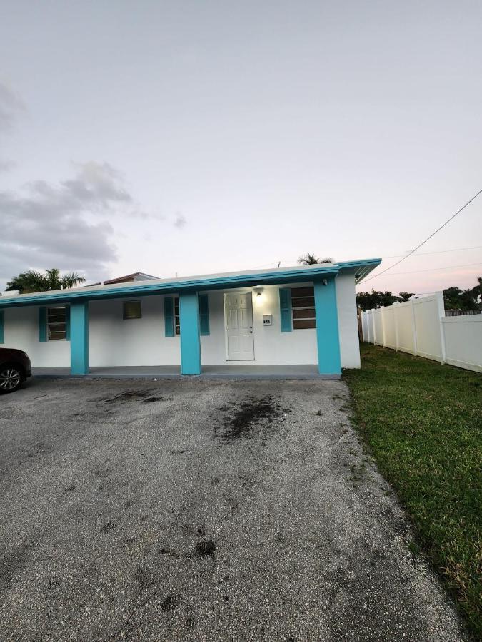 Hostel Beds & Sheets Fll Airport Dania Beach Exterior photo