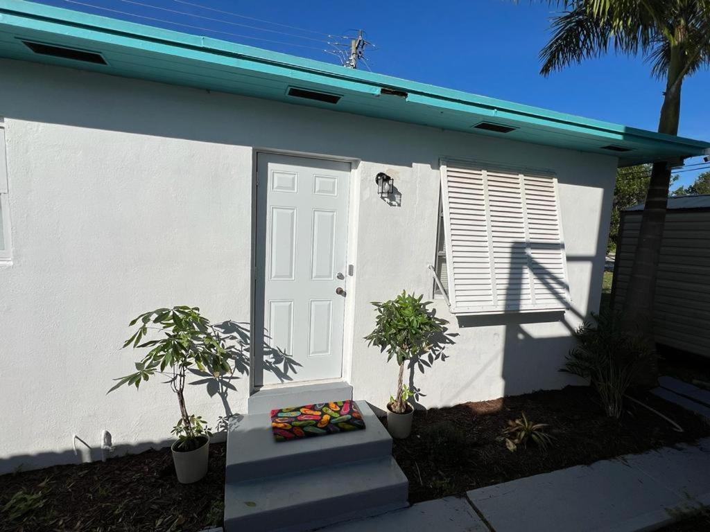Hostel Beds & Sheets Fll Airport Dania Beach Exterior photo