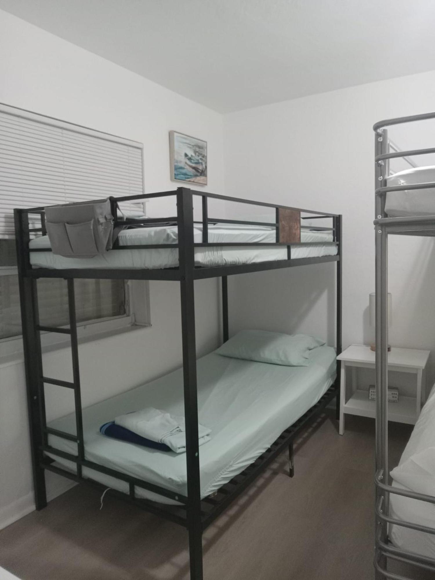 Hostel Beds & Sheets Fll Airport Dania Beach Exterior photo
